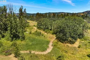 1810 Carter Rd, Hood River, OR 97031 - Photo 11