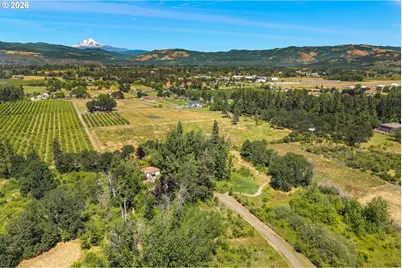 1810 Carter Rd, Hood River, OR 97031 - Photo 5