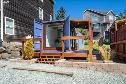 339 Hillsdale St, Tillamook, OR 97141 - Photo 1