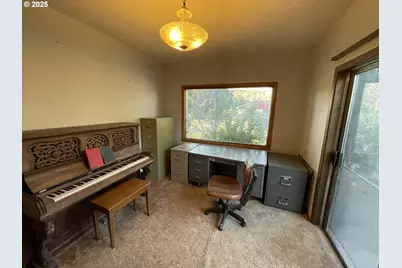 150 E Main St, Ione, OR 97843 - Photo 15