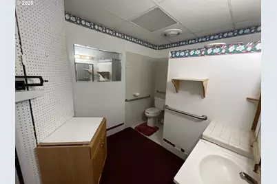 150 E Main St, Ione, OR 97843 - Photo 5