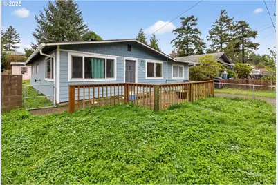 550 N Wasson St, Coos Bay, OR 97420 - Photo 3