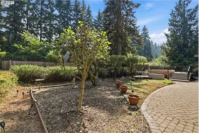 19720 S Hinkle Rd, Oregon City, OR 97045 - Photo 29