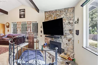19720 S Hinkle Rd, Oregon City, OR 97045 - Photo 5