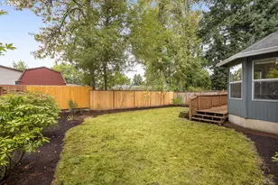 8917 SW 51st Ave, Portland, OR 97219 - Photo 27
