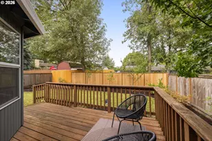 8917 SW 51st Ave, Portland, OR 97219 - Photo 31