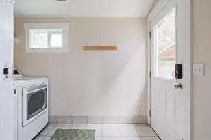 4946 NE 35th Pl, Portland, OR 97211 - Photo 19