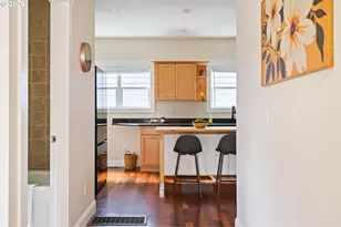 4946 NE 35th Pl, Portland, OR 97211 - Photo 13