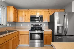 413 S Lair Ln, Newberg, OR 97132 - Photo 7