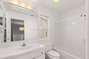 12241 SW 18th Ave, Portland, OR 97219 - Photo 35