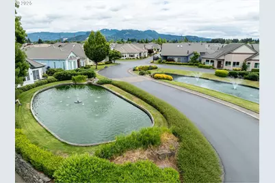 1880 Lake Cove Ave, Eugene, OR 97408 - Photo 29