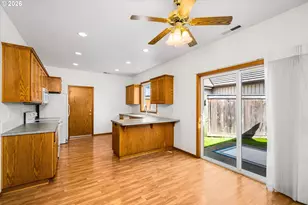 1880 Lake Cove Ave, Eugene, OR 97408 - Photo 7