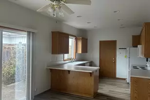 1880 Lake Cove Ave, Eugene, OR 97408 - Photo 13