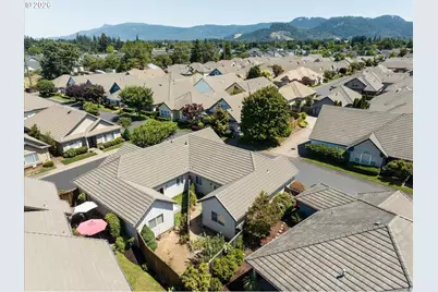 1880 Lake Cove Ave, Eugene, OR 97408 - Photo 35