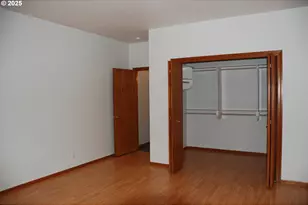 1880 Lake Cove Ave, Eugene, OR 97408 - Photo 15