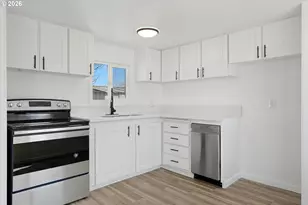 340 NE Crest St, Sublimity, OR 97385 - Photo 7