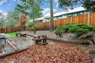 6170 SW Cherryhill Dr, Beaverton, OR 97008 - Photo 31