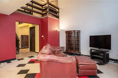 6170 SW Cherryhill Dr, Beaverton, OR 97008 - Photo 11