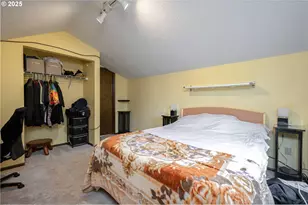 6170 SW Cherryhill Dr, Beaverton, OR 97008 - Photo 21