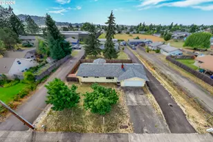 260 35th St, Springfield, OR 97478 - Photo 21
