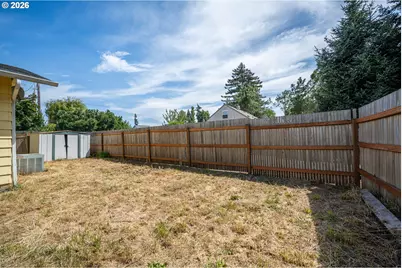 260 35th St, Springfield, OR 97478 - Photo 19