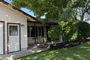 3353 Wisteria St, Eugene, OR 97404 - Photo 3