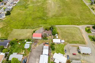 10 SE Kegler Ave, Winston, OR 97496 - Photo 43