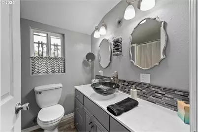 10 SE Kegler Ave, Winston, OR 97496 - Photo 23