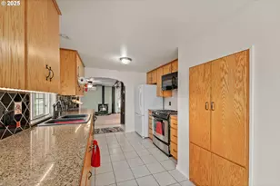 10 SE Kegler Ave, Winston, OR 97496 - Photo 11