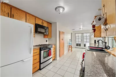 10 SE Kegler Ave, Winston, OR 97496 - Photo 9