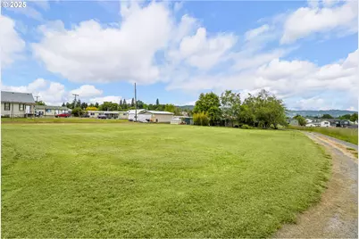 10 SE Kegler Ave, Winston, OR 97496 - Photo 39