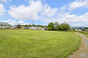 10 SE Kegler Ave, Winston, OR 97496 - Photo 39