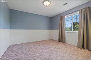 339 NE South Shore Rd, Portland, OR 97211 - Photo 15