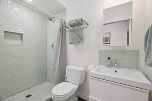 3286 NE Holman St, Portland, OR 97211 - Photo 37