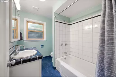 3286 NE Holman St, Portland, OR 97211 - Photo 17