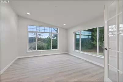 135 SW Wakonda Beach Rd, Waldport, OR 97394 - Photo 5