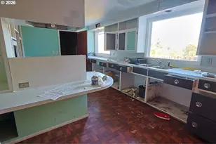 1731 S 20th St, Coos Bay, OR 97420 - Photo 23