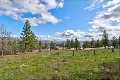 2442 W 15th St #39, The Dalles, OR 97058 - Photo 9