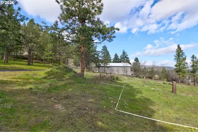 2442 W 15th St #39, The Dalles, OR 97058 - Photo 7