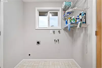 2785 Alyndale Dr, Eugene, OR 97404 - Photo 39