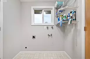 2785 Alyndale Dr, Eugene, OR 97404 - Photo 39