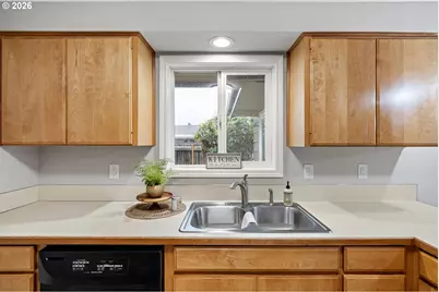 2785 Alyndale Dr, Eugene, OR 97404 - Photo 21