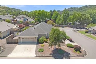 147 Wingfoot Ct, Winchester, OR 97495 - Photo 7