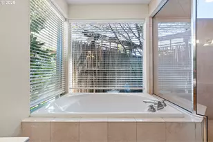 4385 Berry Ln, Eugene, OR 97404 - Photo 19