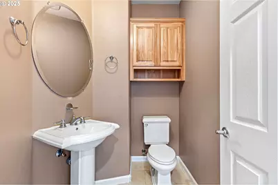 4385 Berry Ln, Eugene, OR 97404 - Photo 11