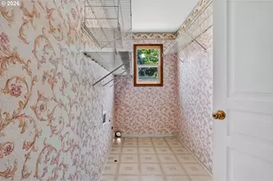 2008 SE 143rd Ave, Portland, OR 97233 - Photo 29