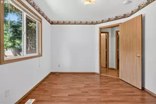 2008 SE 143rd Ave, Portland, OR 97233 - Photo 23