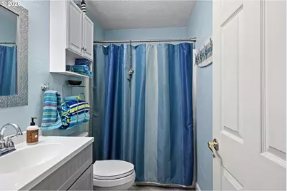 106 Odille Ct, Glide, OR 97443 - Photo 19