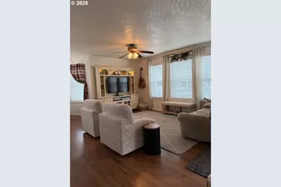 863 W Hartley Ave, Hermiston, OR 97838 - Photo 5