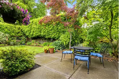 8108 SW 9th Ave, Portland, OR 97219 - Photo 35